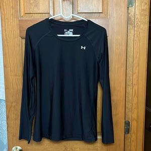 Under Armour . Medium. long sleeve black.